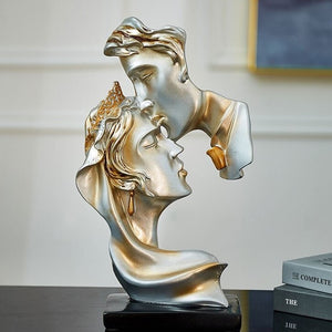 Kiss Of Love Sculpture
